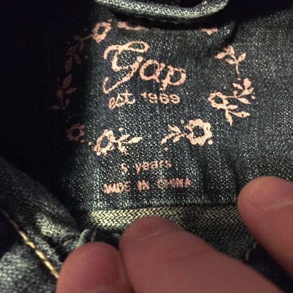 Gap Dark Wash Jean Jacket. Girls size 5 - Picture 4 of 4